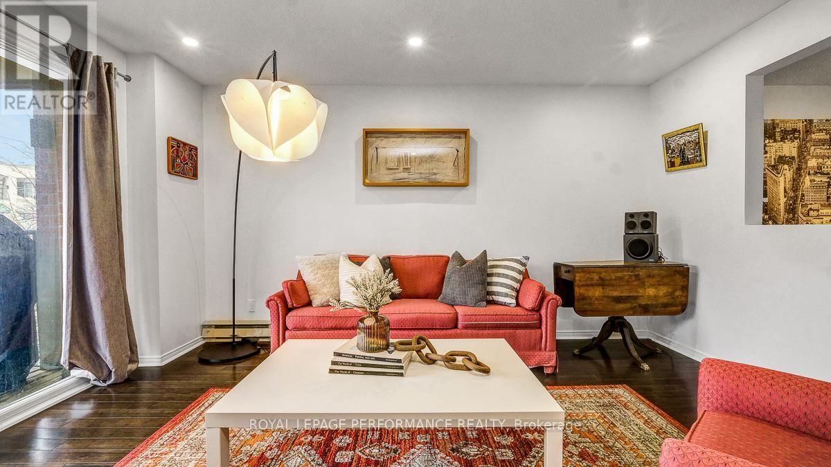 2D - 4 COLUMBUS AVENUE Image 15