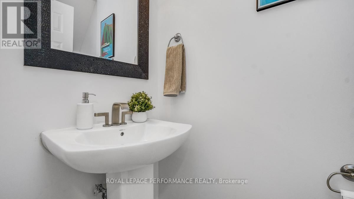 2D - 4 COLUMBUS AVENUE Image 23