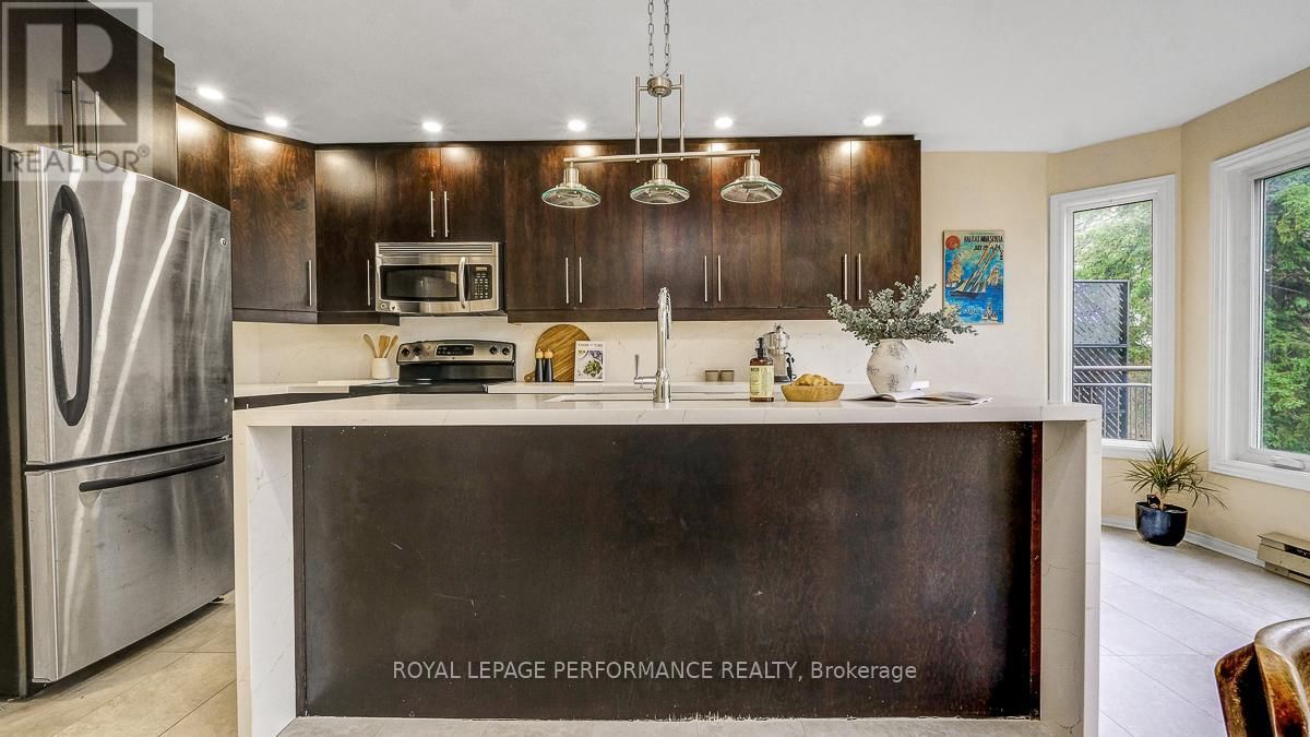 2D - 4 COLUMBUS AVENUE Image 5