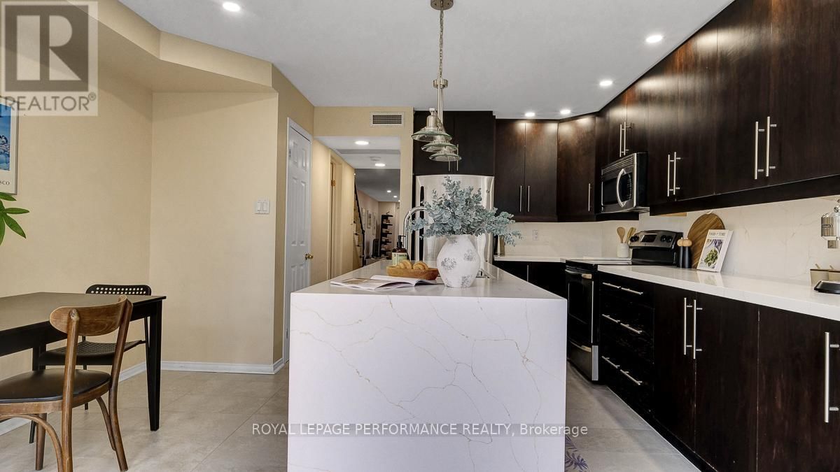 2D - 4 COLUMBUS AVENUE Image 8