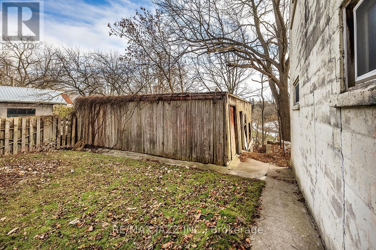 221 WALTON STREET Image 43