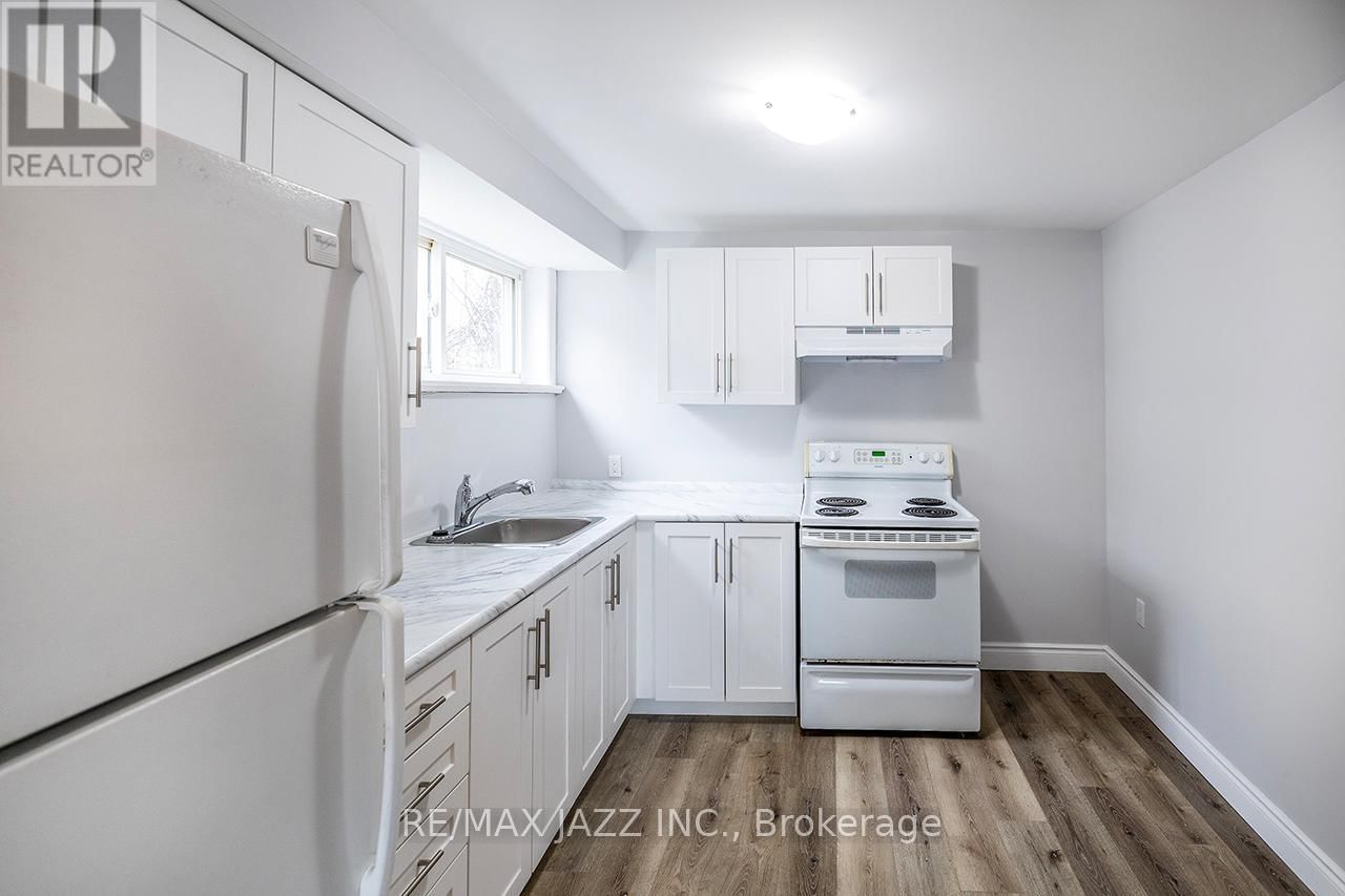 221 WALTON STREET Image 38