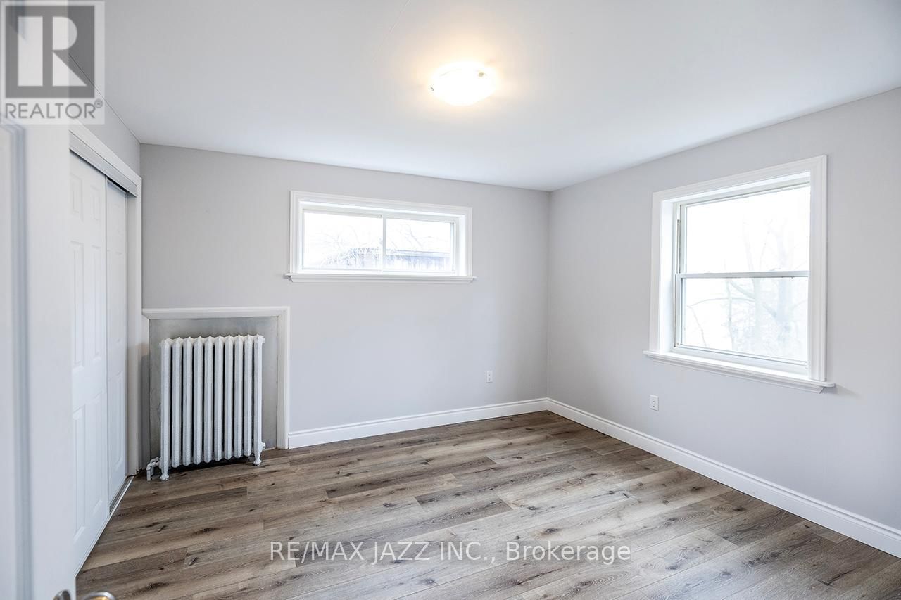 221 WALTON STREET Image 40