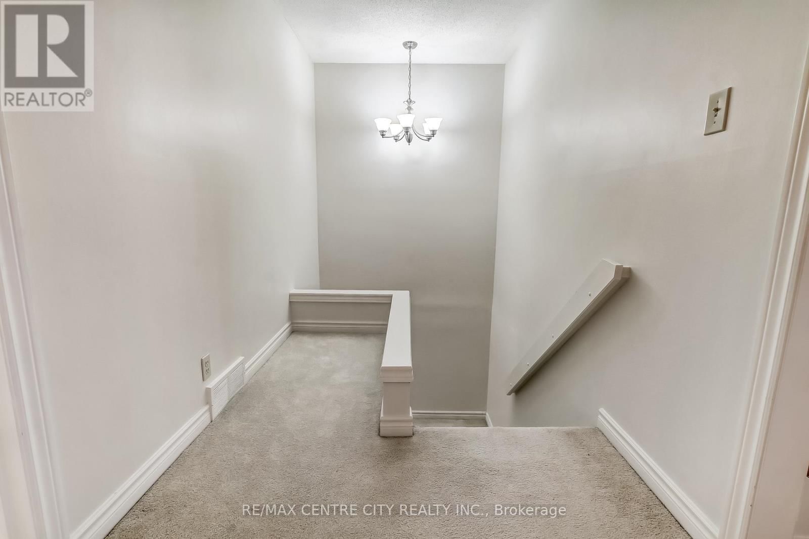 47 - 374 FRONT STREET Image 20