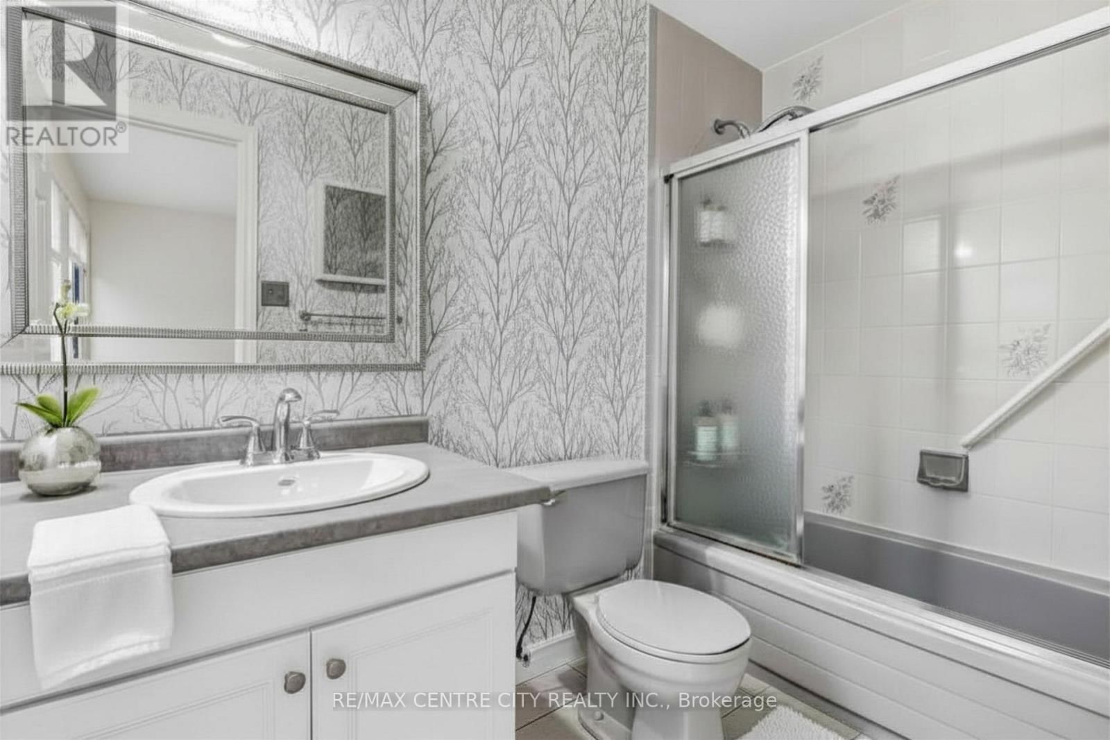 47 - 374 FRONT STREET Image 23