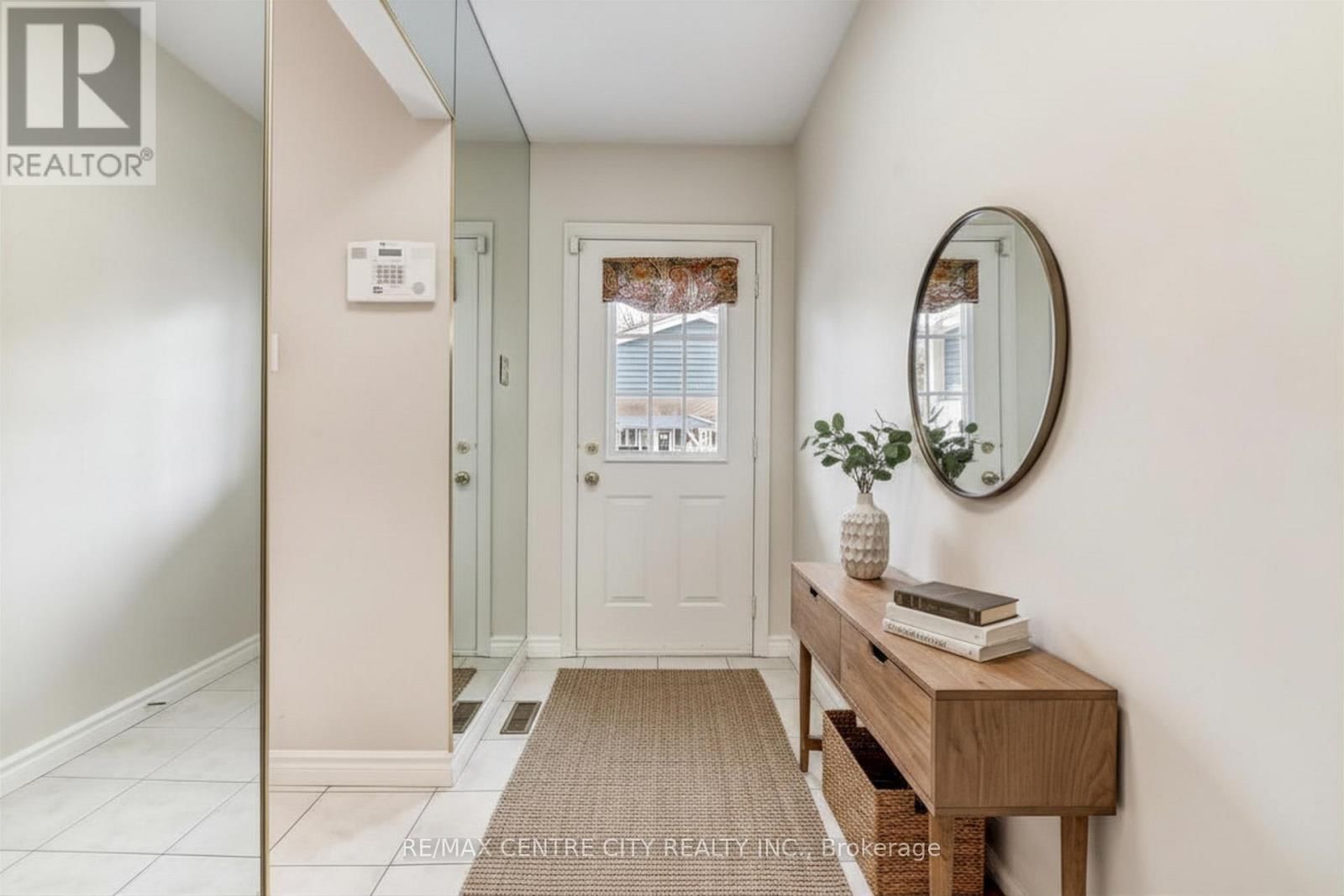 47 - 374 FRONT STREET Image 3