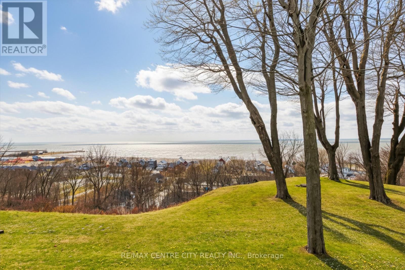 47 - 374 FRONT STREET Image 33