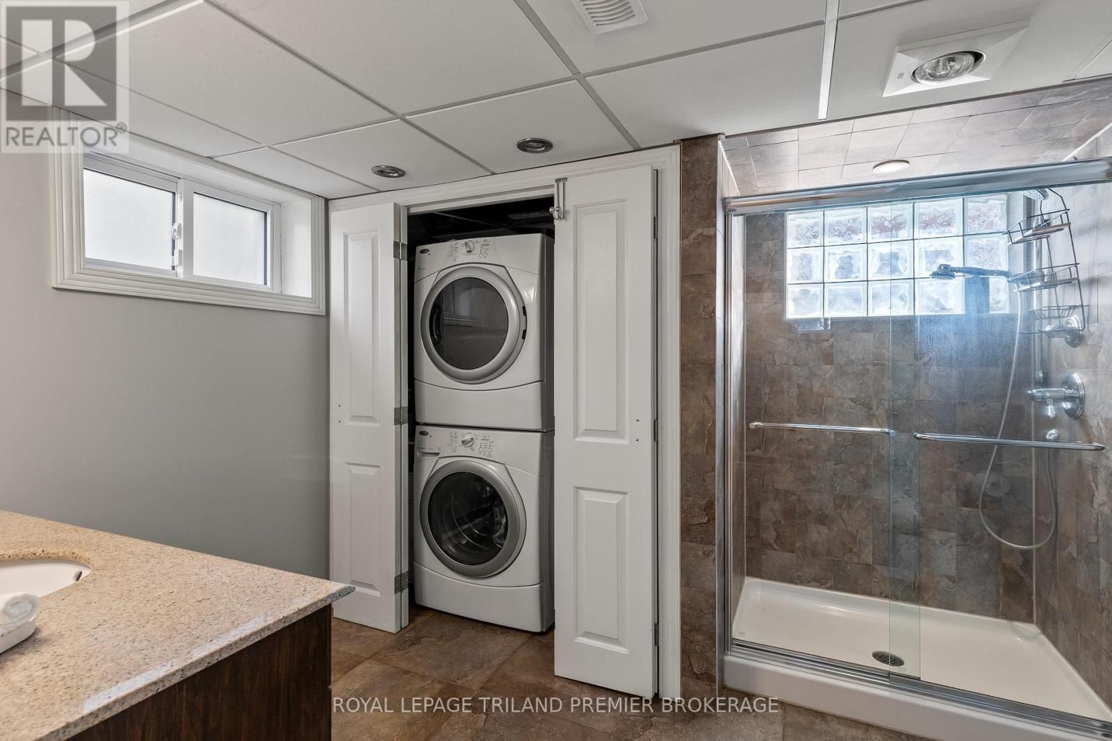 22 BRISCOE STREET EAST Image 34