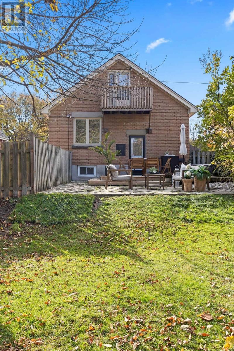 22 BRISCOE STREET EAST Image 37