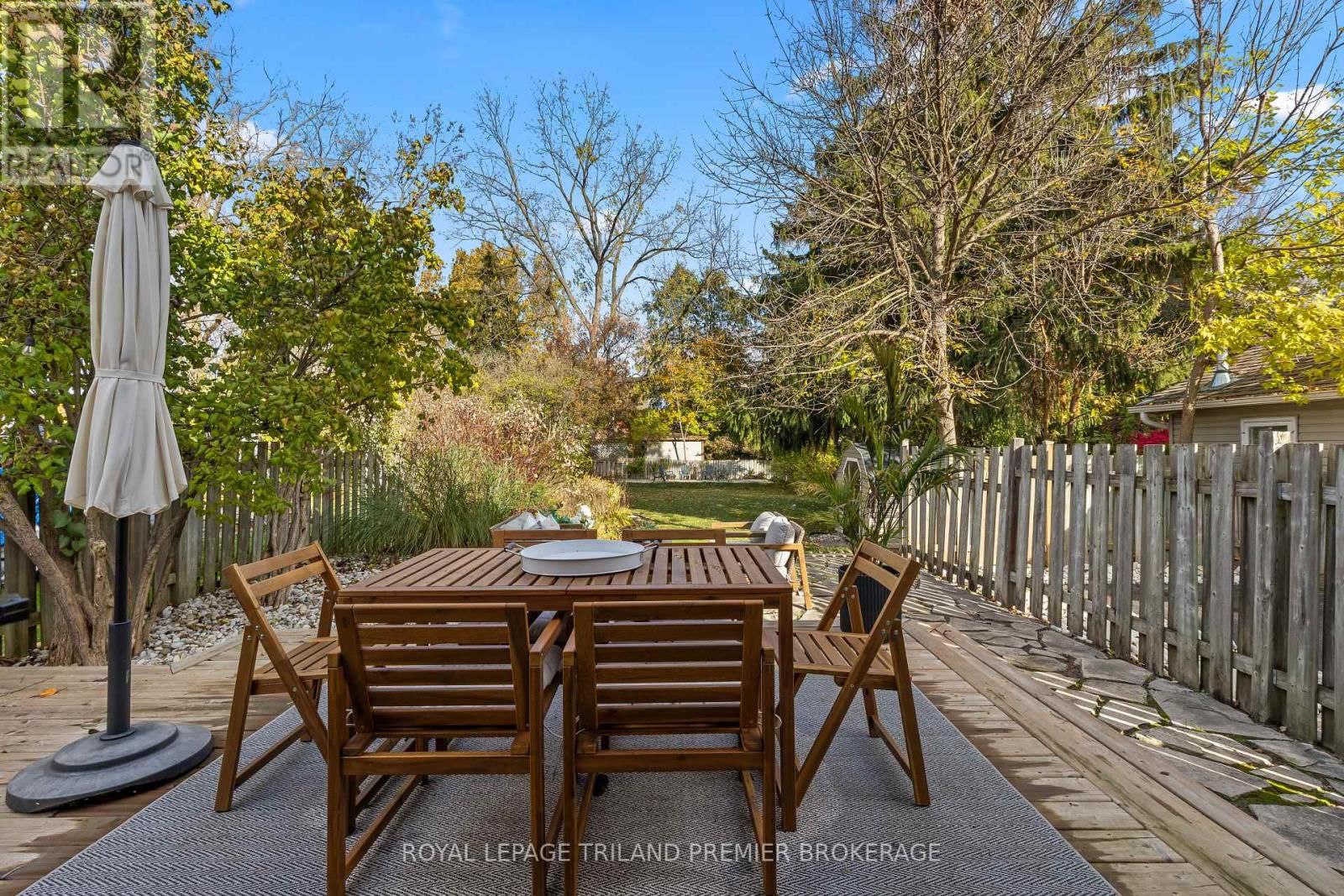 22 BRISCOE STREET EAST Image 41