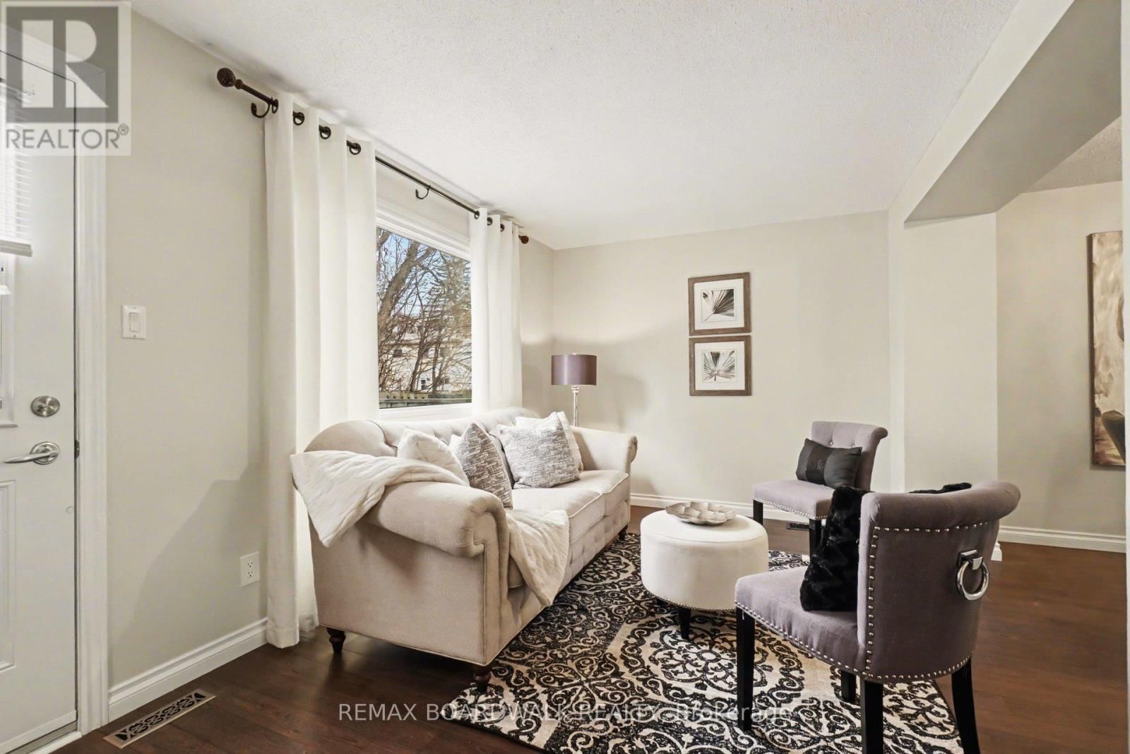 197 TEAL CRESCENT Image 13