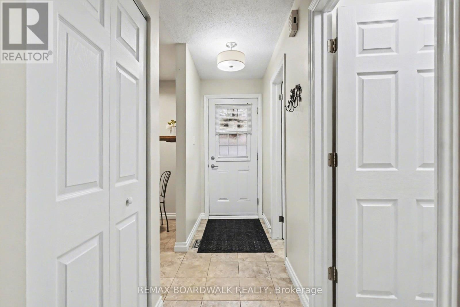 197 TEAL CRESCENT Image 3