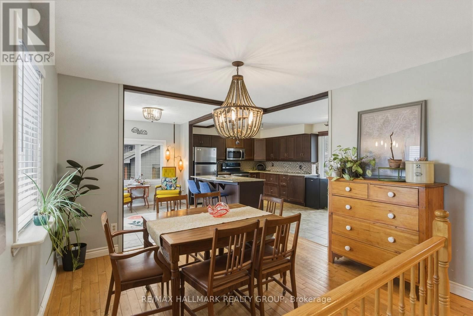 265 KINGSTON CRESCENT Image 13