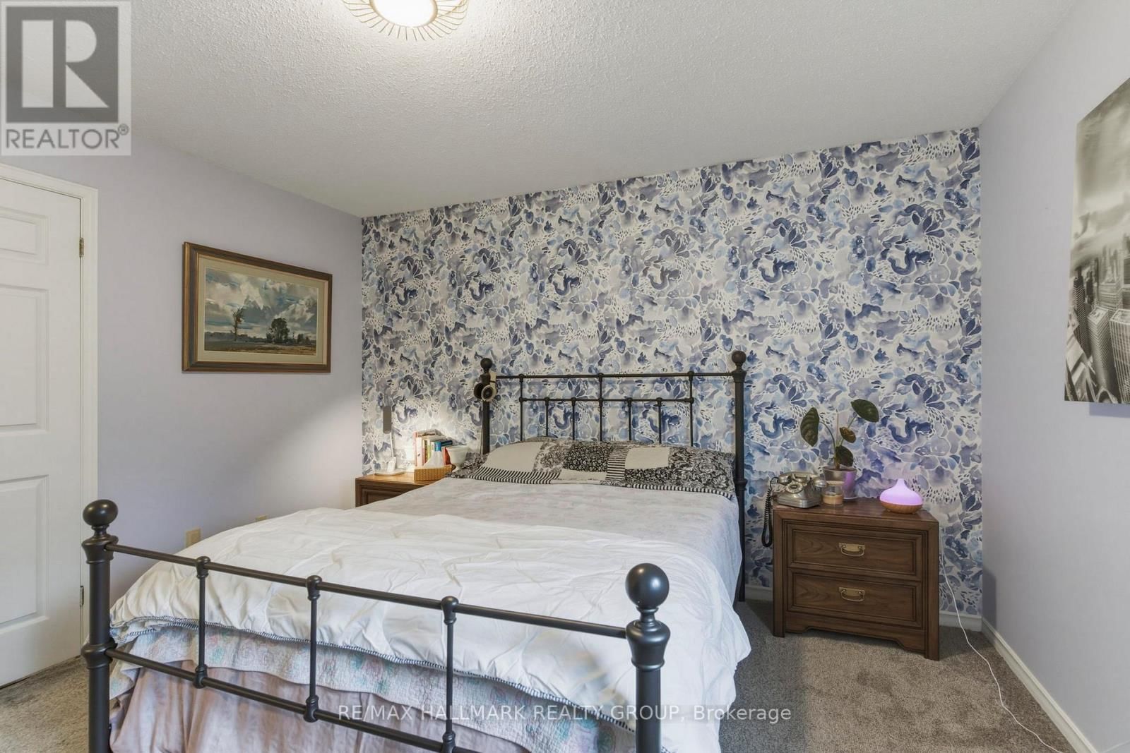 265 KINGSTON CRESCENT Image 25