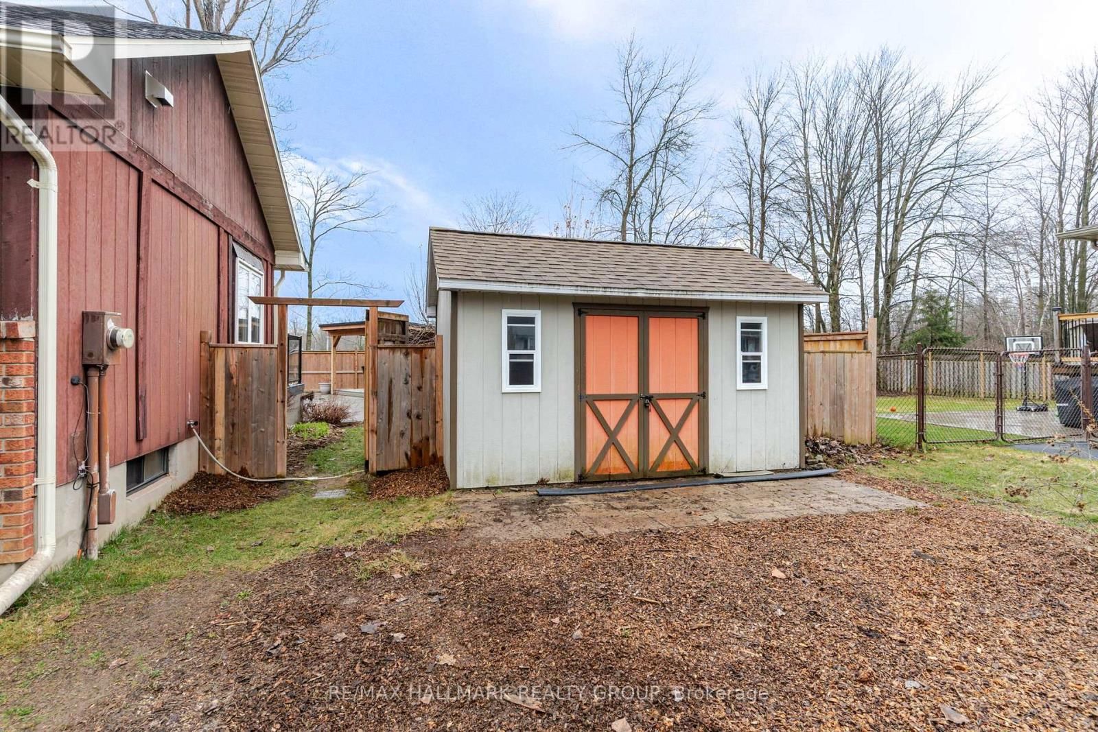 265 KINGSTON CRESCENT Image 3