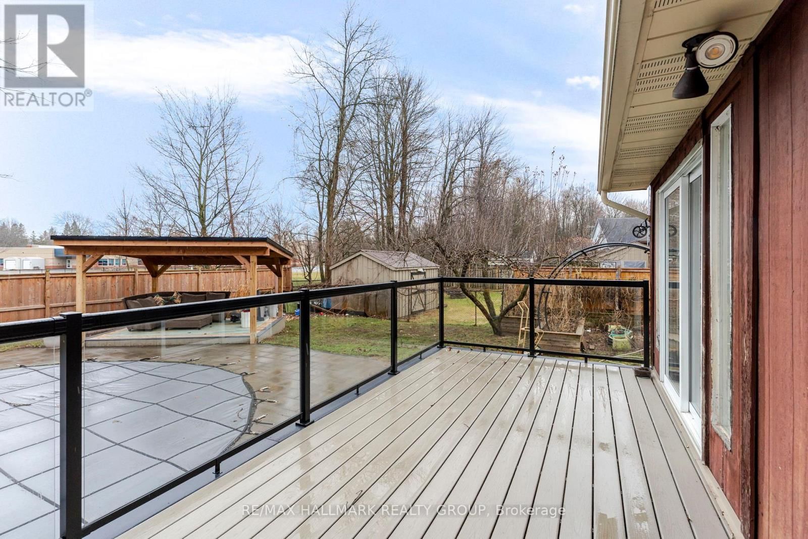 265 KINGSTON CRESCENT Image 31