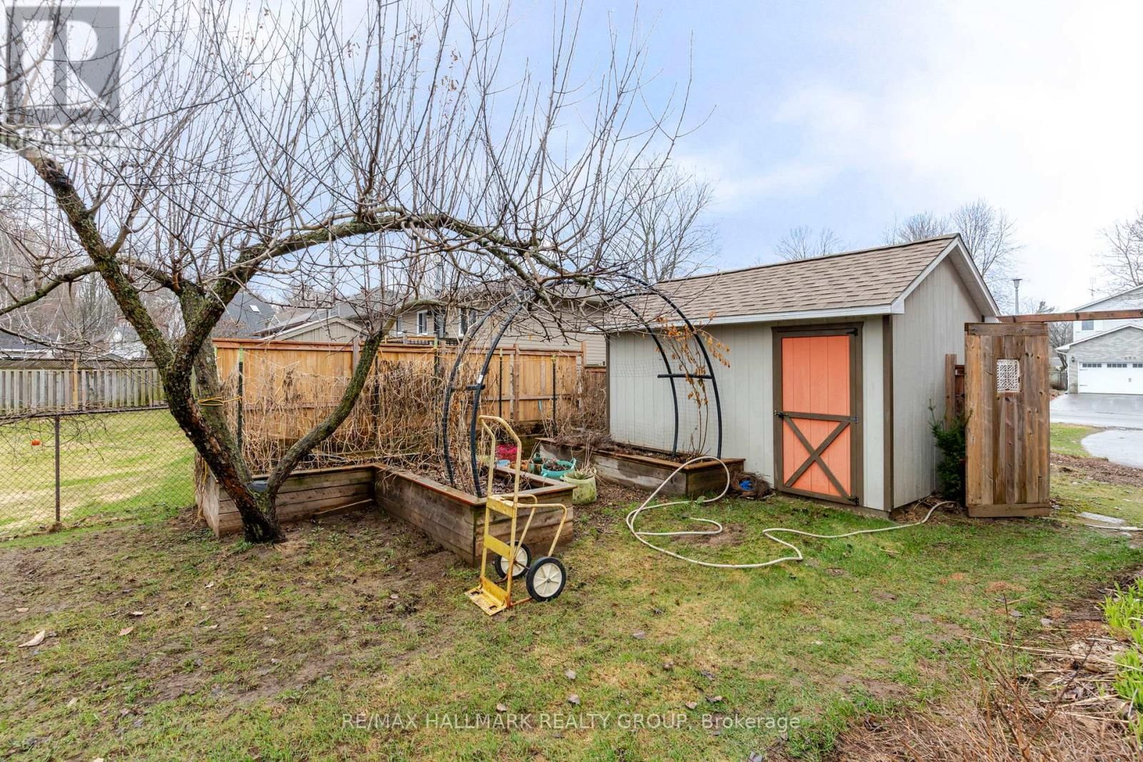 265 KINGSTON CRESCENT Image 36