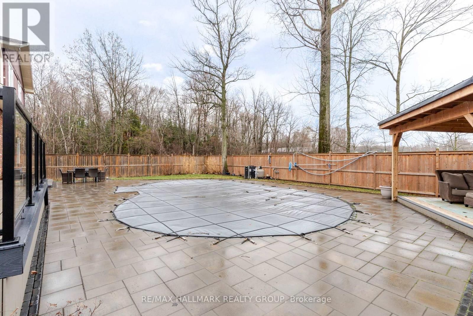 265 KINGSTON CRESCENT Image 38