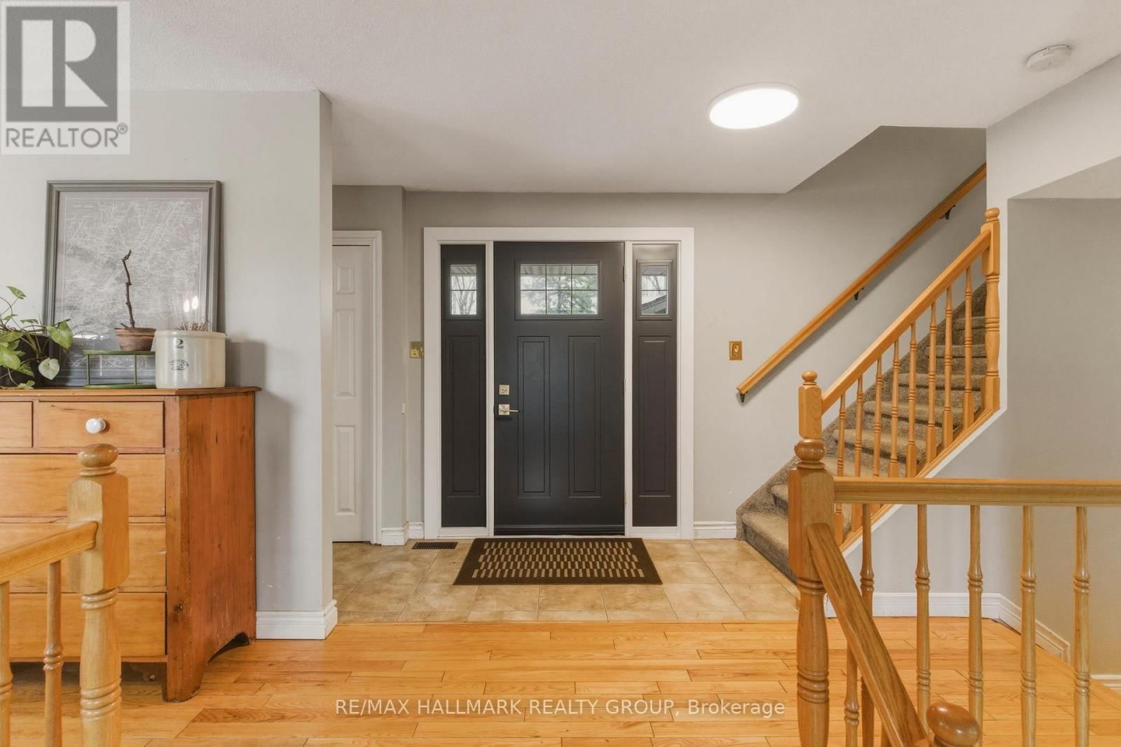 265 KINGSTON CRESCENT Image 4