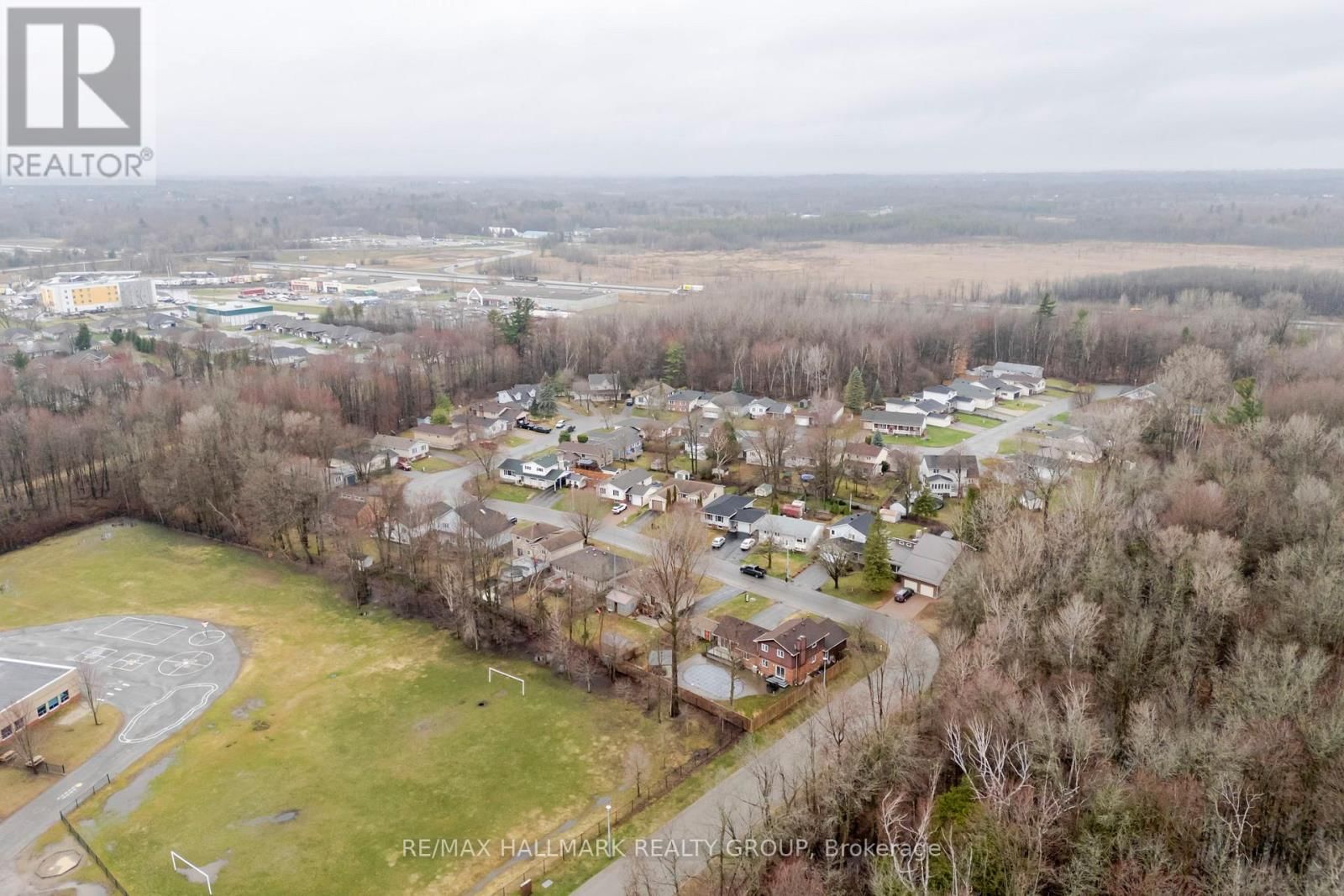 265 KINGSTON CRESCENT Image 47