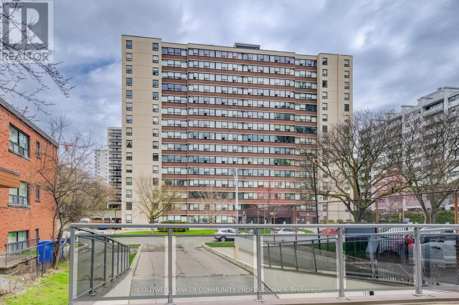 505 - 120 DUKE STREET Image 32