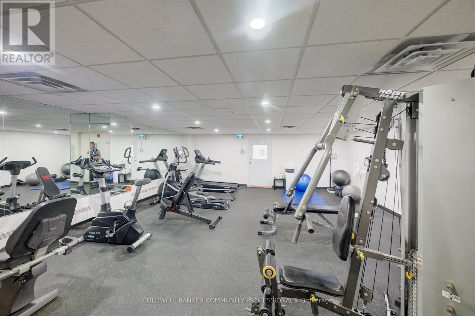 505 - 120 DUKE STREET Image 8