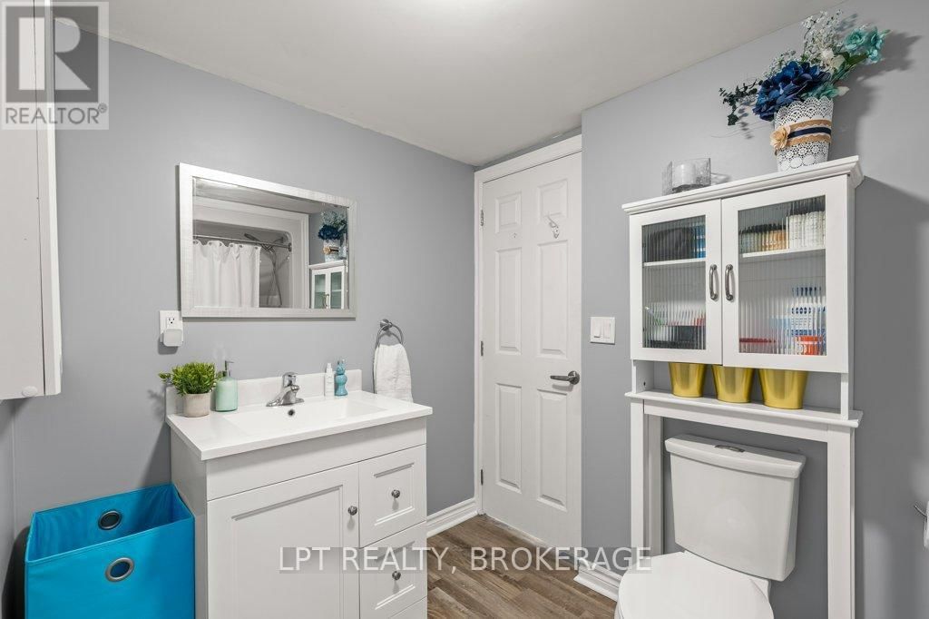 805 CARTWRIGHTS LANE Image 32