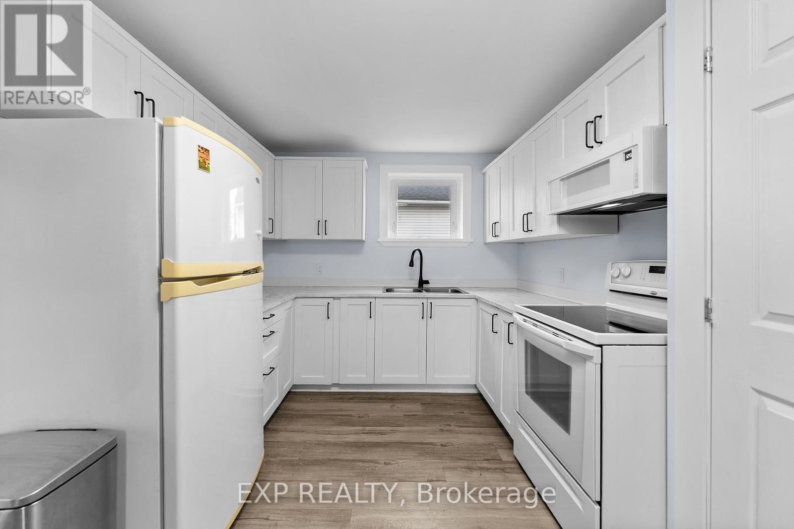 270 HARRY STREET Image 15