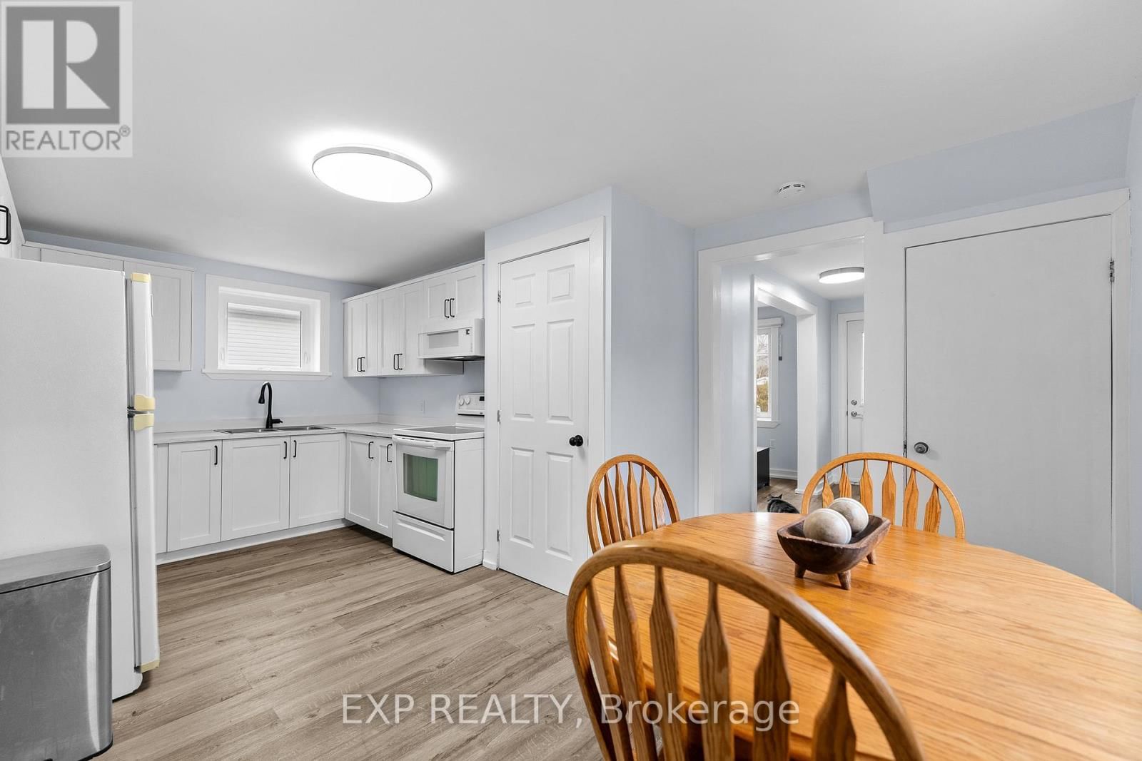 270 HARRY STREET Image 20