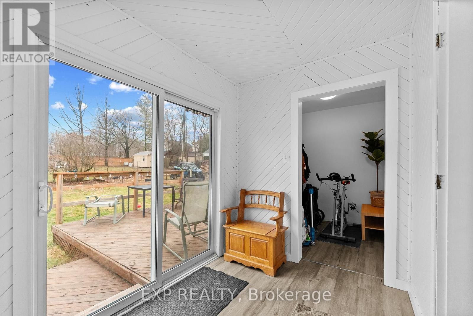 270 HARRY STREET Image 22