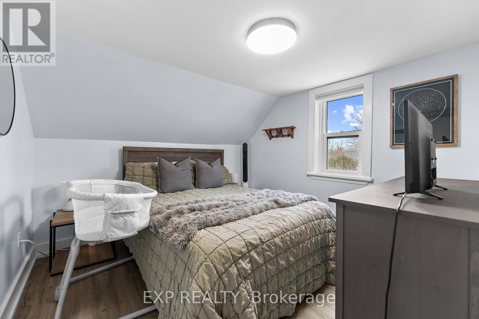 270 HARRY STREET Image 25