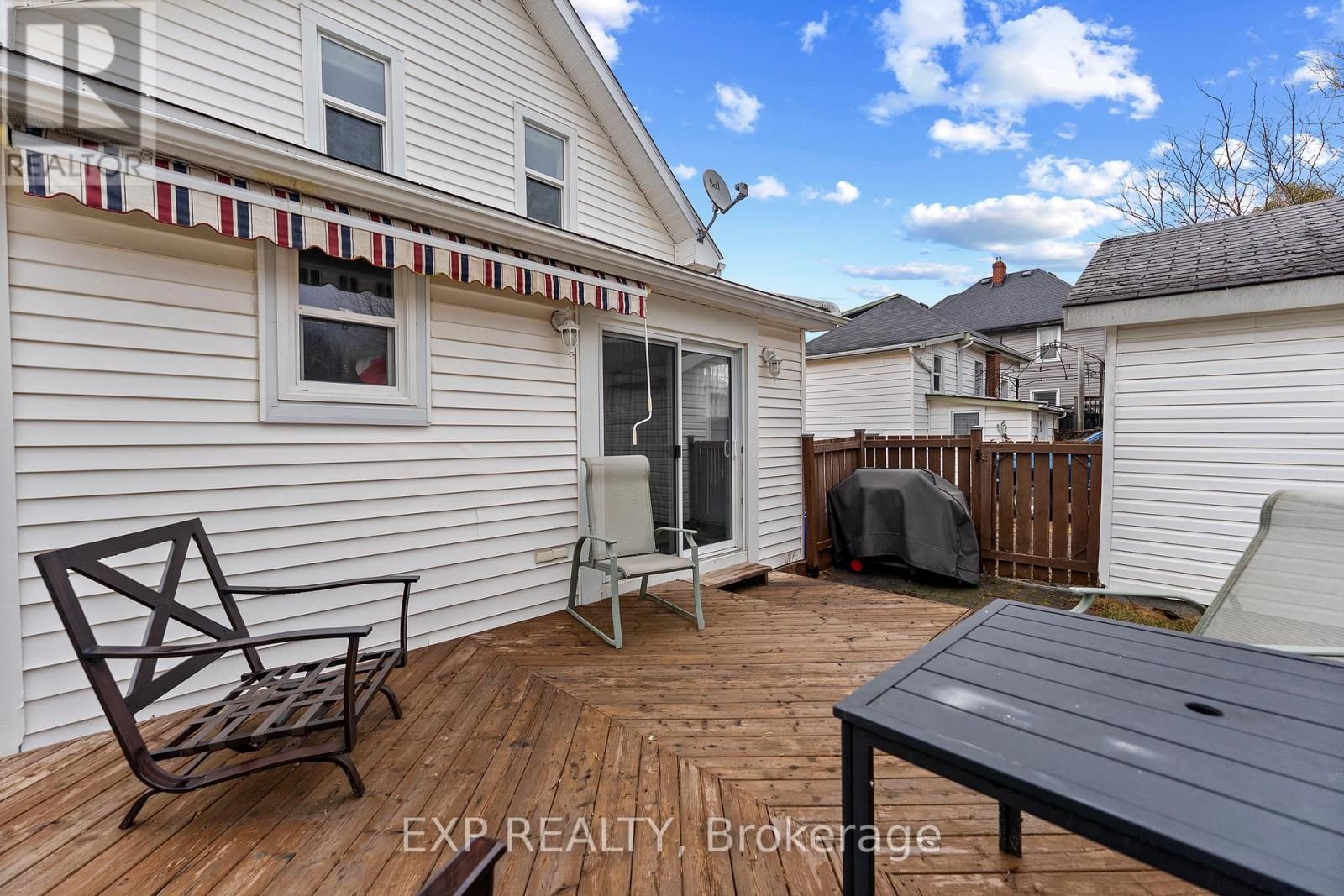 270 HARRY STREET Image 5