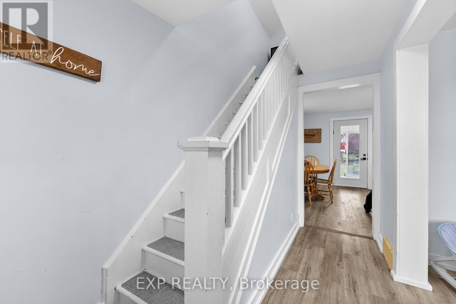 270 HARRY STREET Image 9