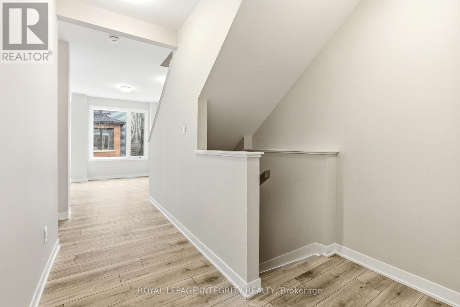 418 LES EMMERSON DRIVE Image 19