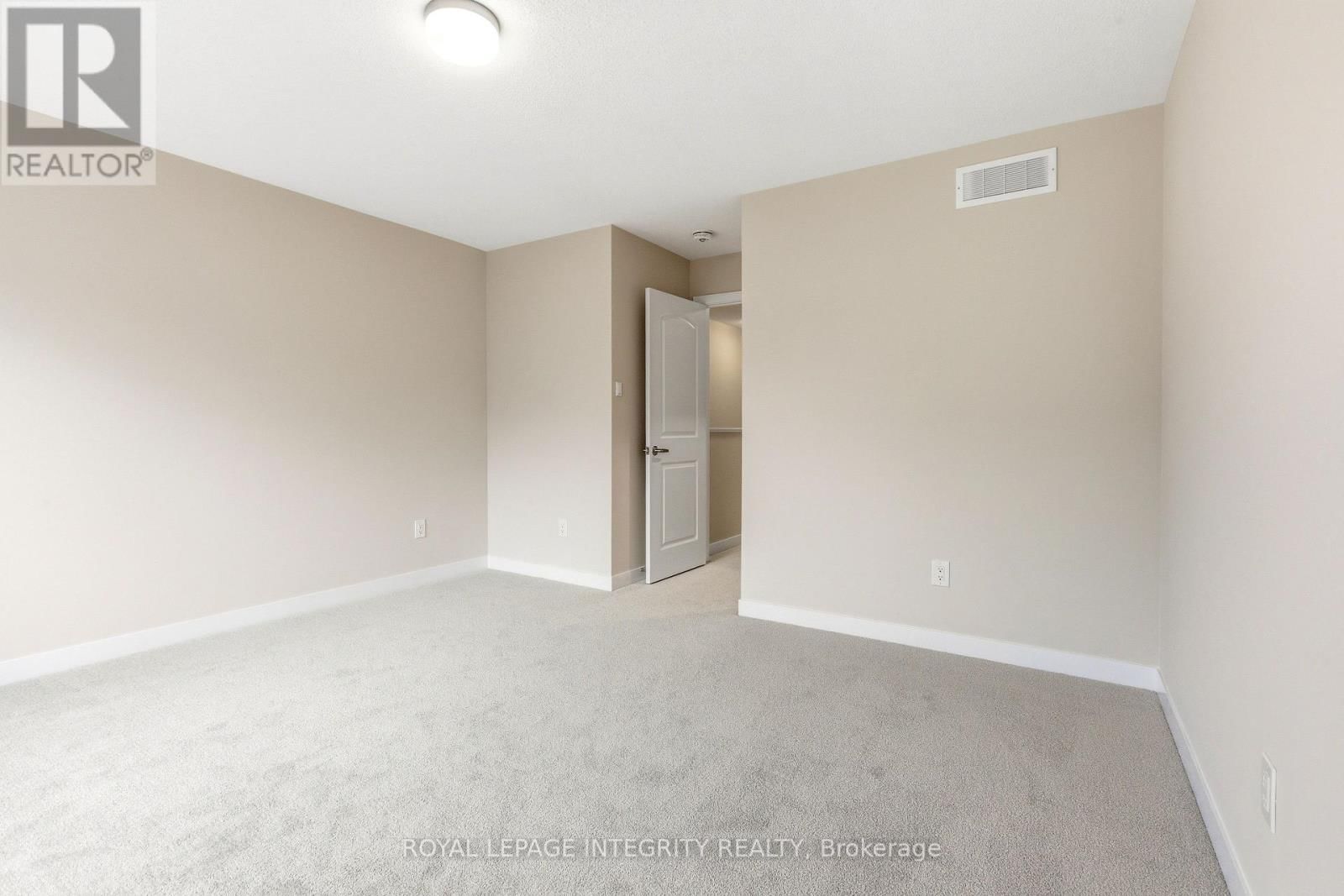 418 LES EMMERSON DRIVE Image 34