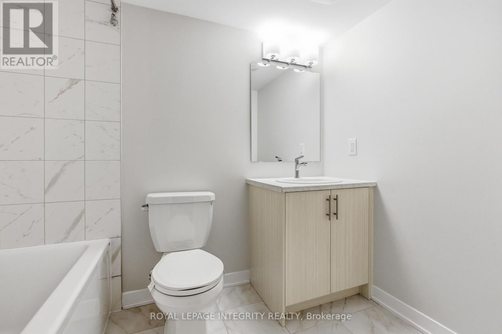 418 LES EMMERSON DRIVE Image 37