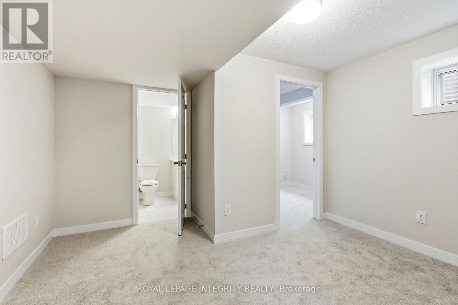 418 LES EMMERSON DRIVE Image 40