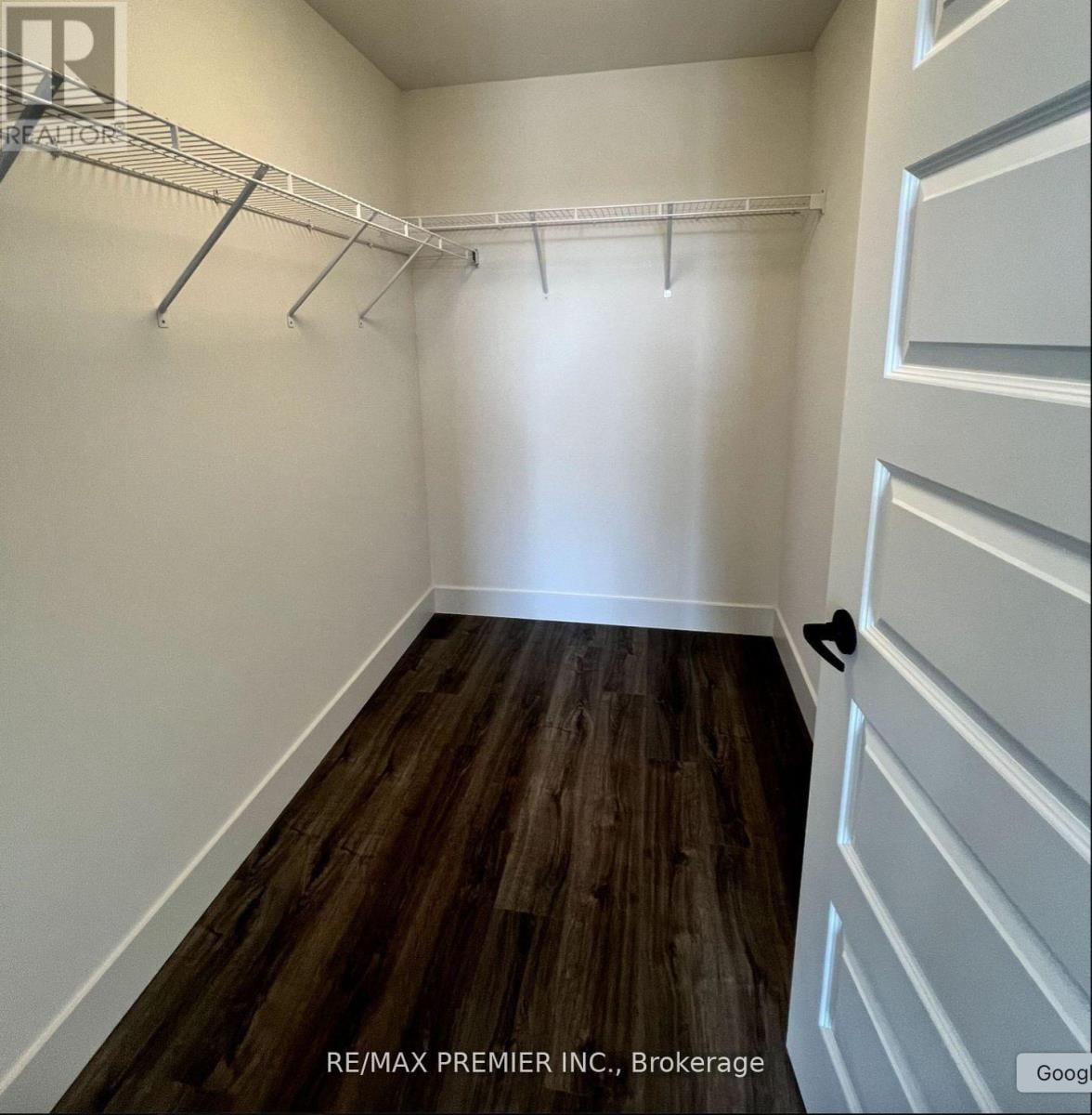 606 - 107 ROGER STREET Image 11