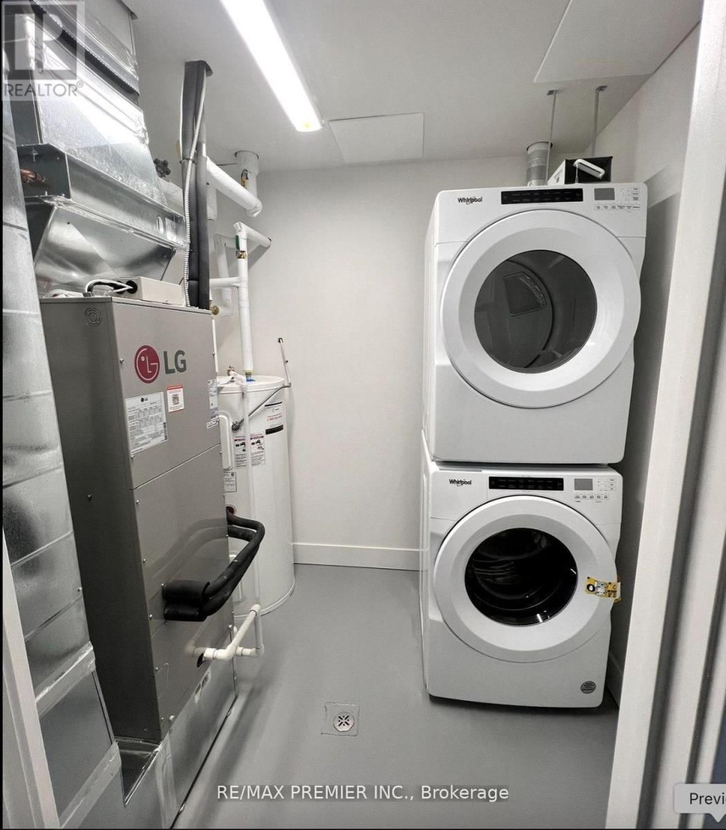 606 - 107 ROGER STREET Image 24