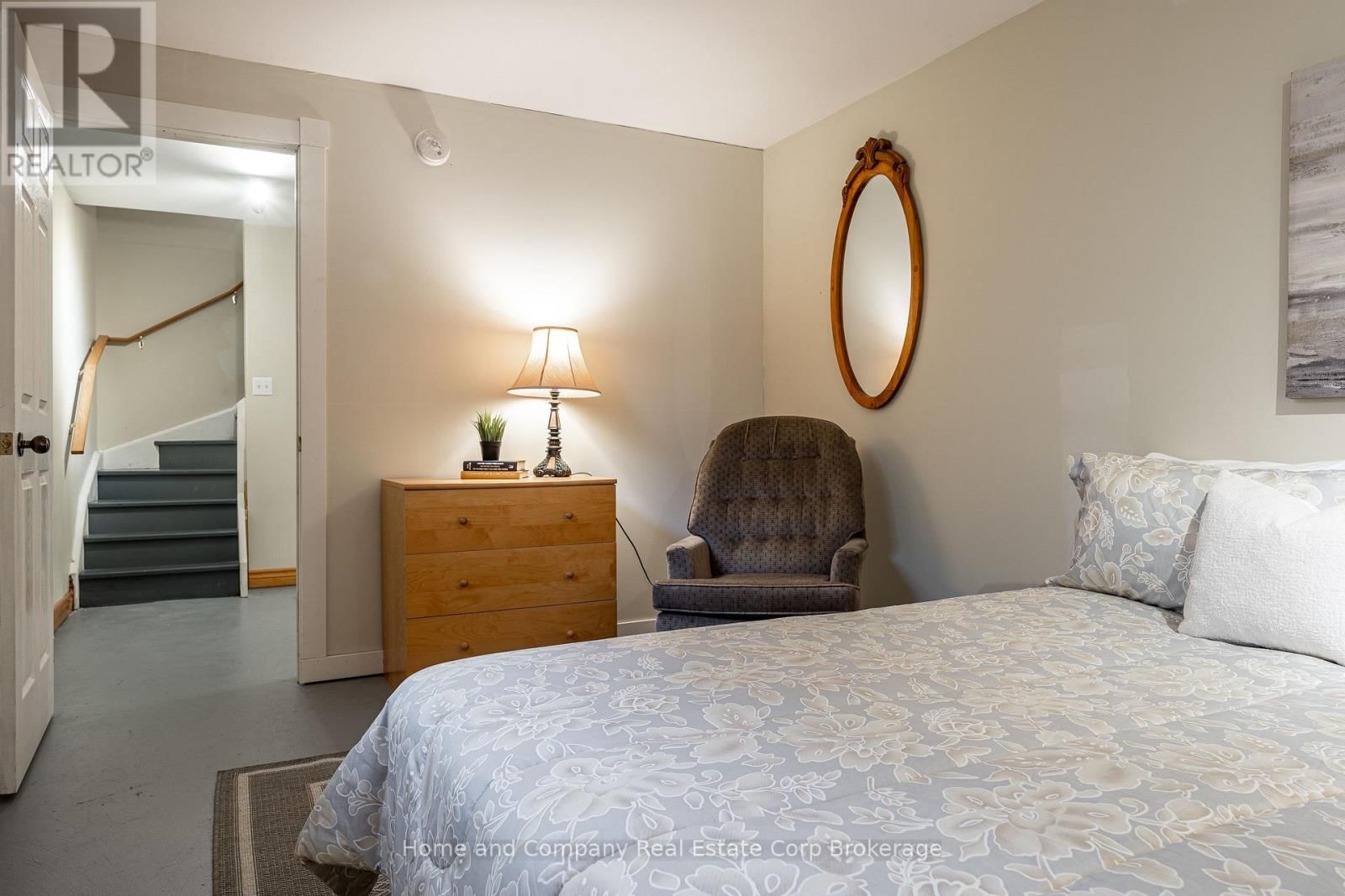 295 NORMAN STREET Image 29