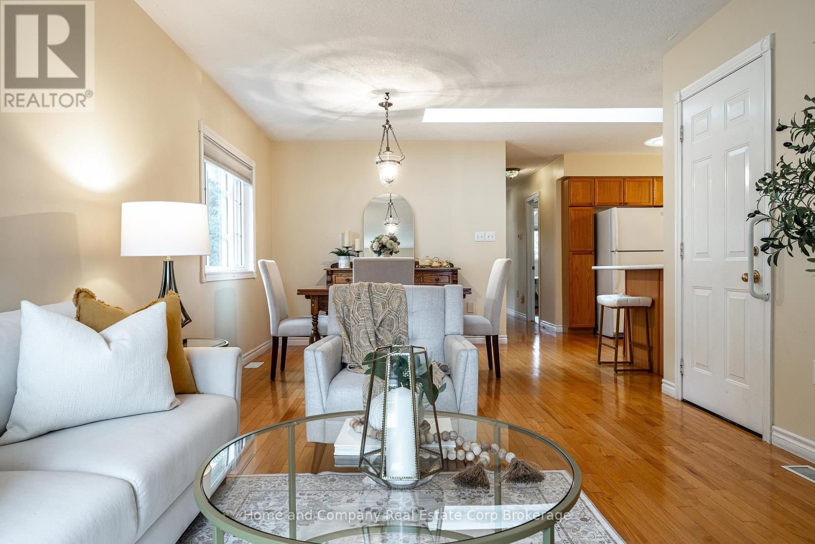 295 NORMAN STREET Image 3