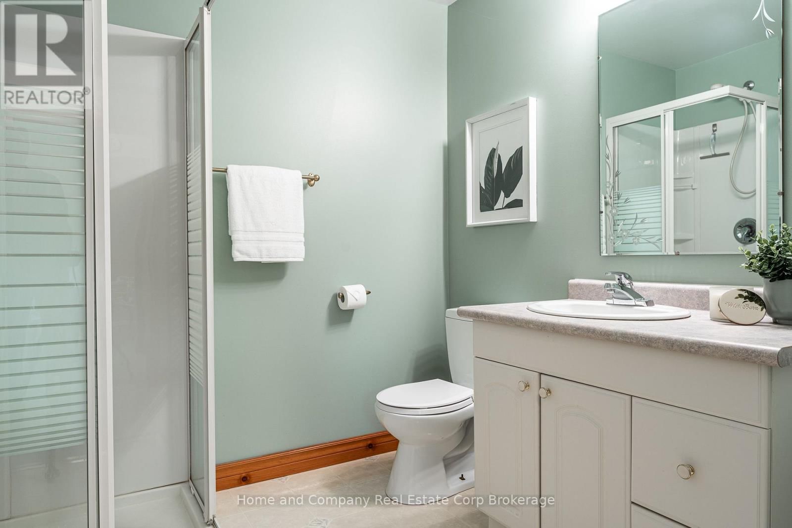 295 NORMAN STREET Image 31