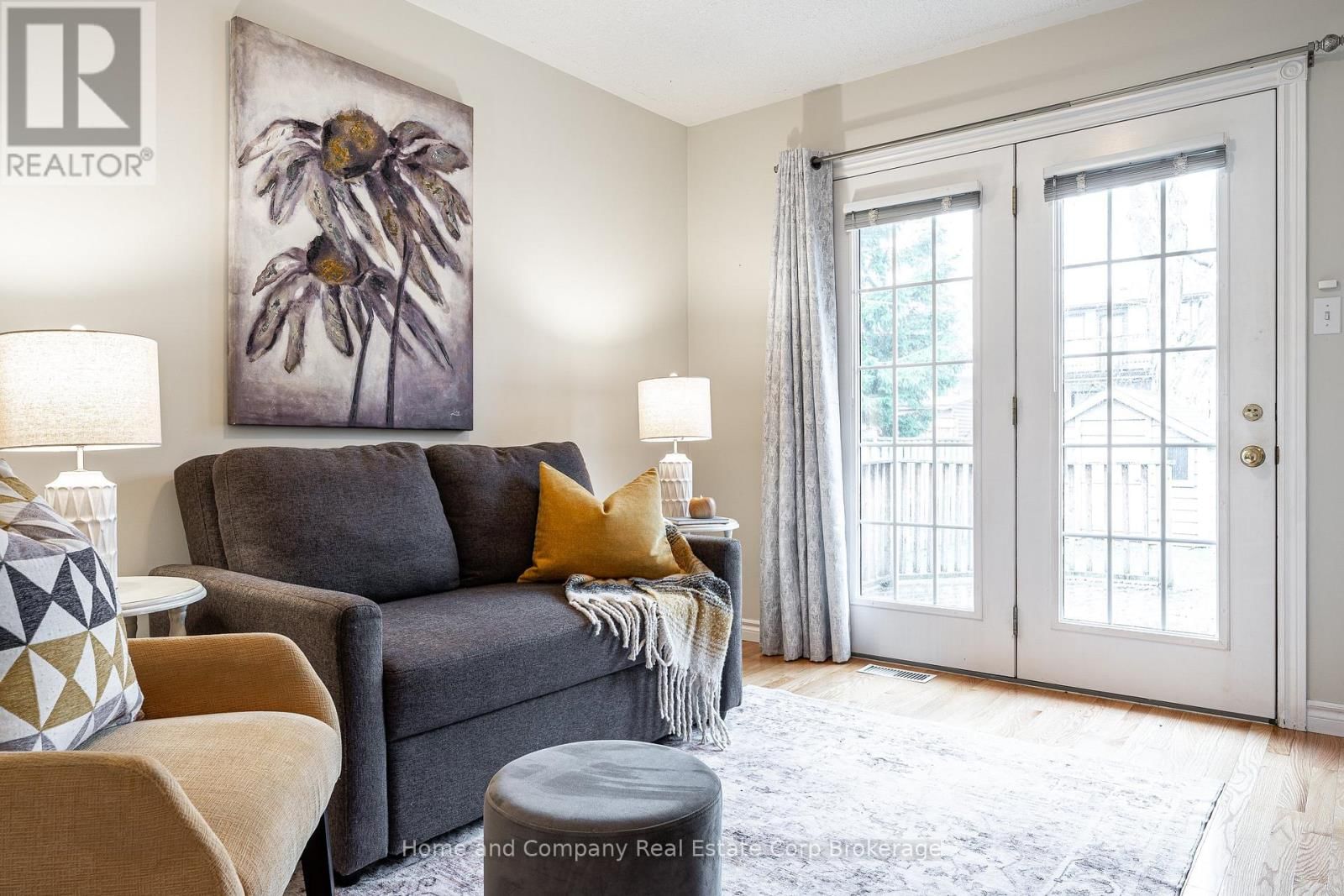 295 NORMAN STREET Image 4