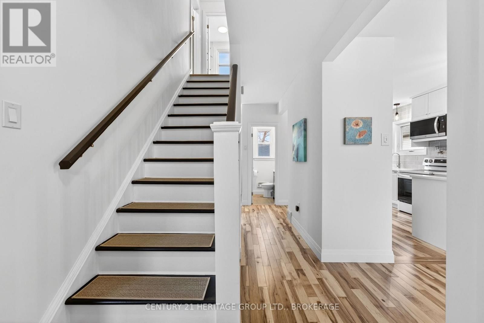 439 COLLEGE STREET Image 12