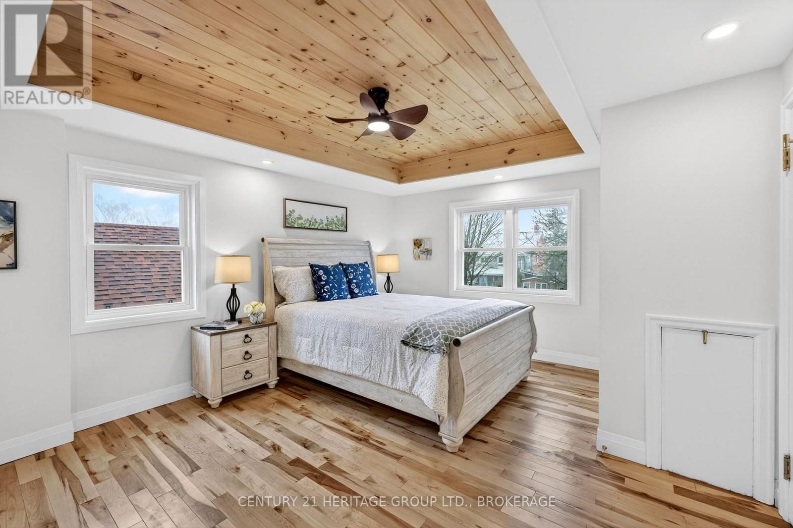 439 COLLEGE STREET Image 13