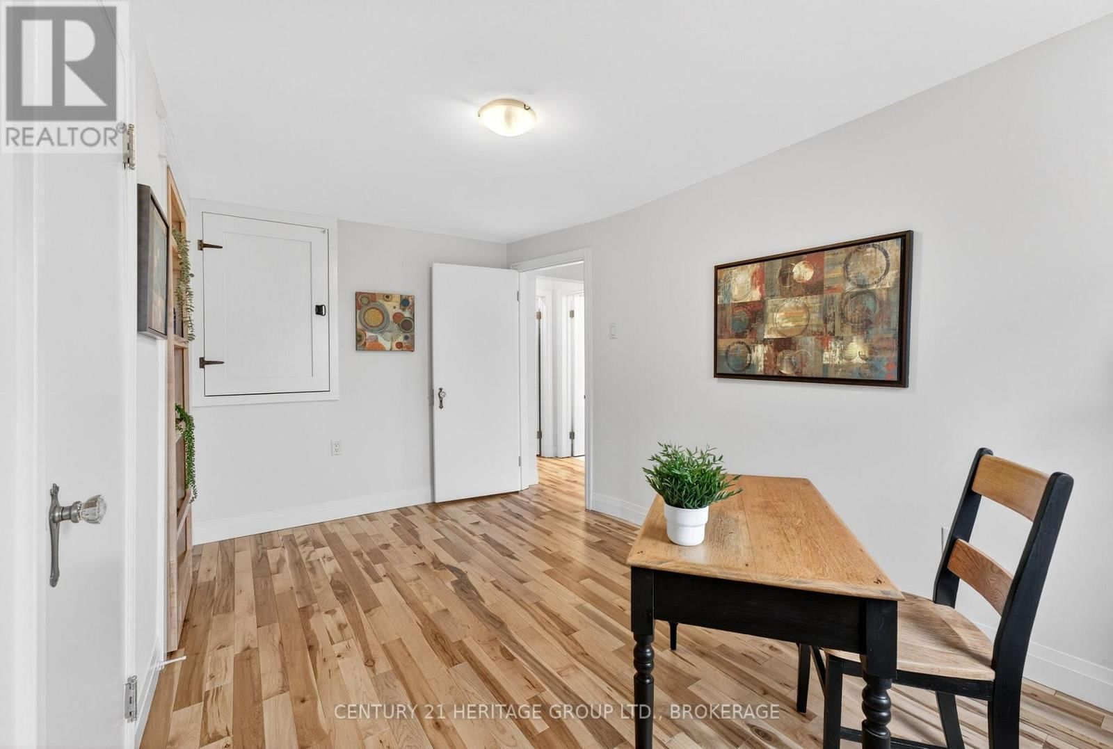 439 COLLEGE STREET Image 20