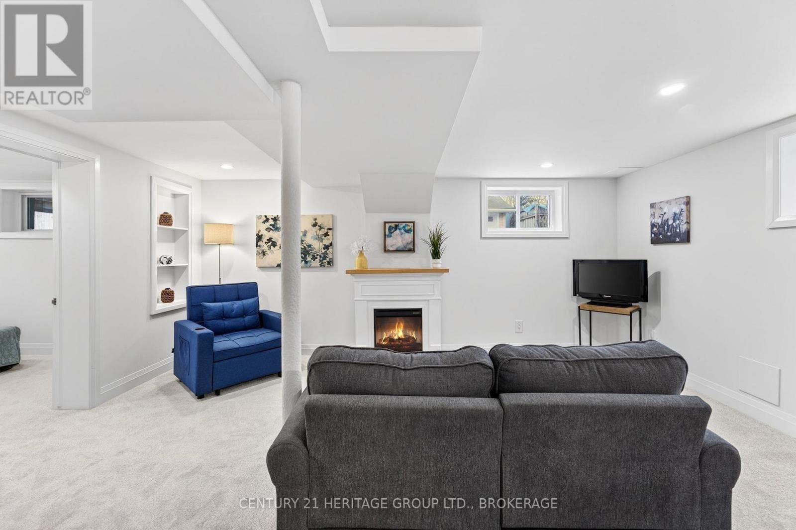 439 COLLEGE STREET Image 22