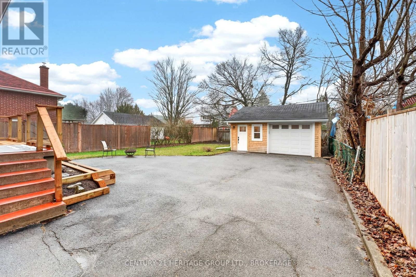 439 COLLEGE STREET Image 29