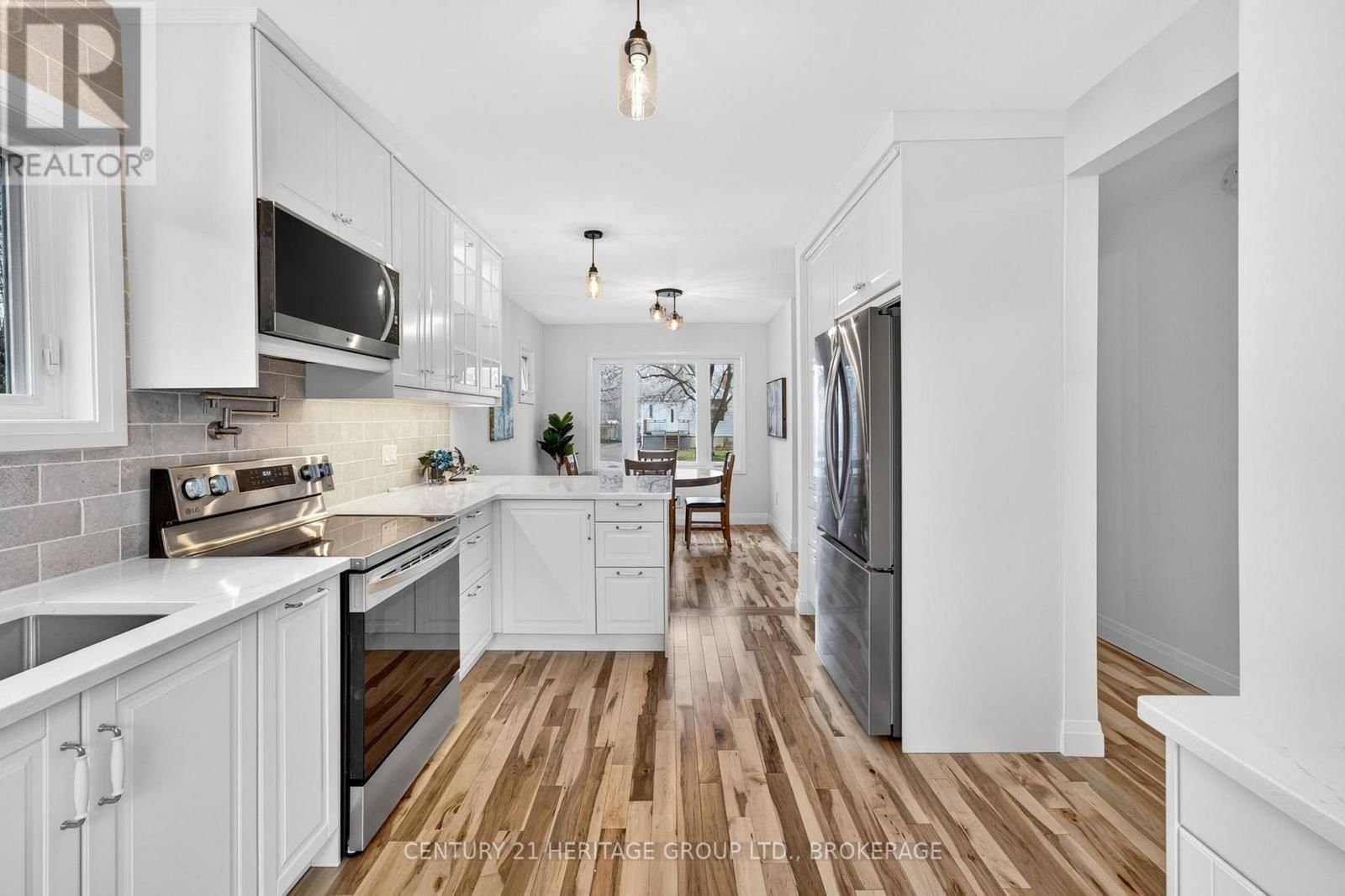 439 COLLEGE STREET Image 9