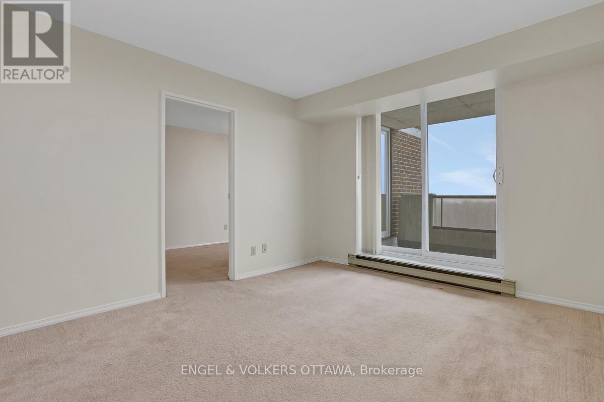 1103 - 1705 PLAYFAIR DRIVE Image 12